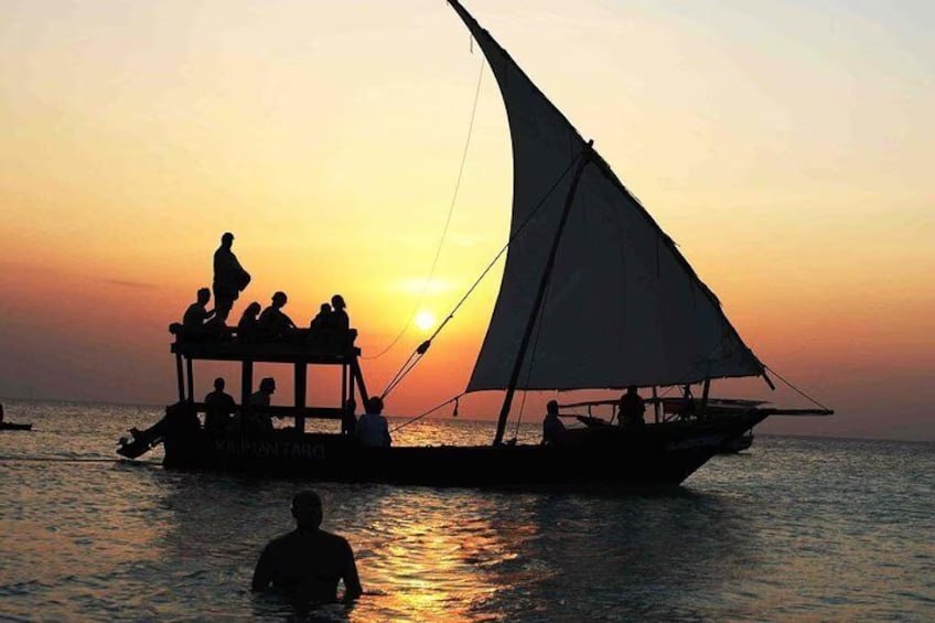 sunset dhow (1)